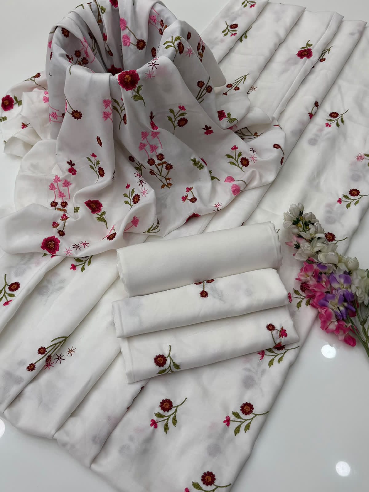 Breeze Embroidered Dhanak 3 Pc Unstitched Suit with Embroidered Shawl