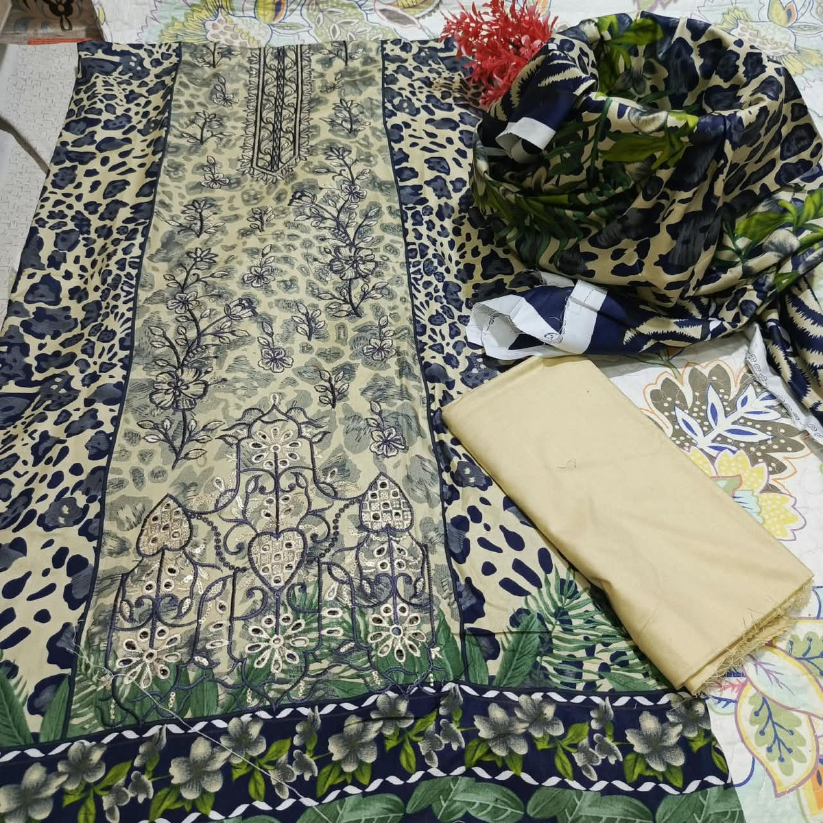 HM Premium Linen Sequence Embroidered 3 Piece Unstitched Suit