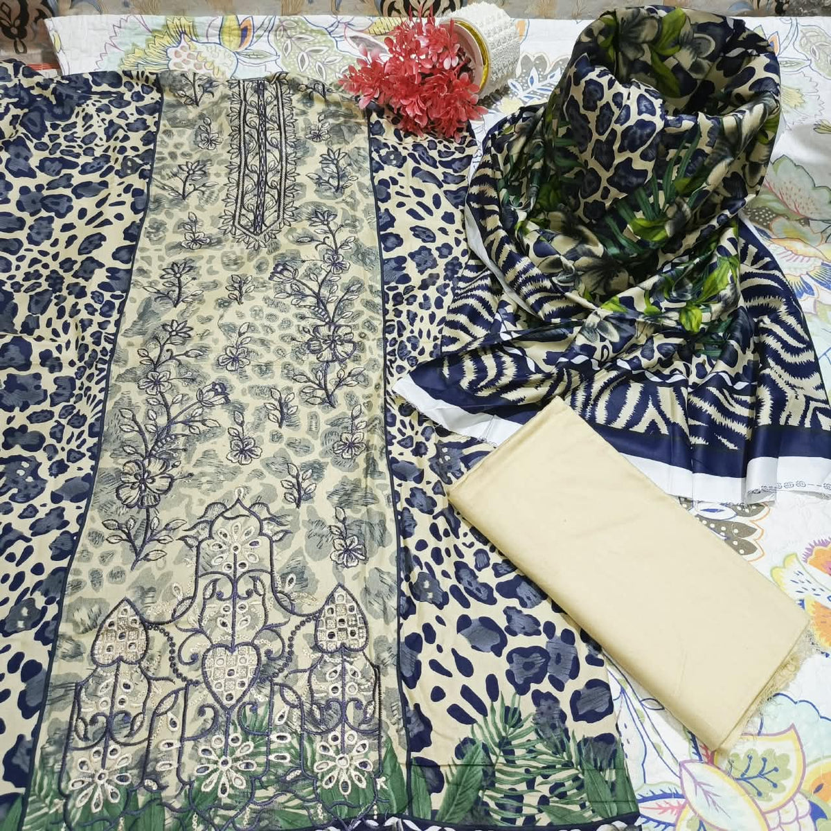 HM Premium Linen Sequence Embroidered 3 Piece Unstitched Suit