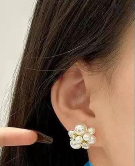 Round Pearl Tops